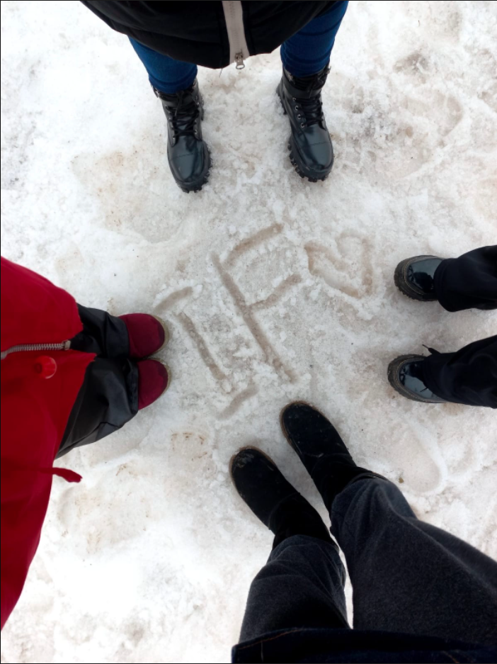 Foto 3 – Primeiro contato dos alunos do IFSP com a neve em Portugal.