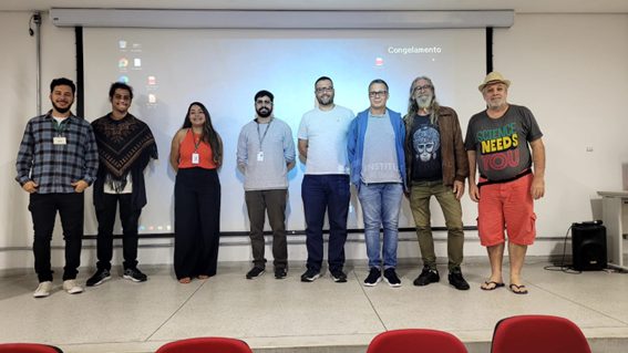 Imagem 2 – Professores Alex, Lucas, Jadilene, Karel, José Roberto, Altivo, Osvaldo e Ricardo