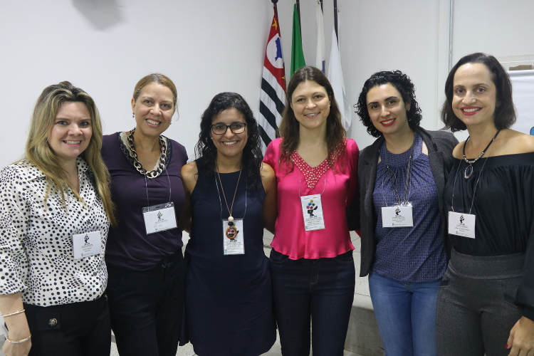 Profa. Dra. Simone Mussio, Profa. Dra. Eufrida Pereira, Profa. Dra. Claudia Freitas, Profa. Dra. Juliana Santana, membros da mesa-redonda