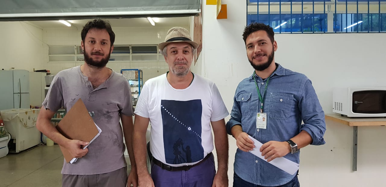Professores Luis Fernando, Ricardo Plaza e Alex Lino, docentes de física do IFSP-Caraguatatuba